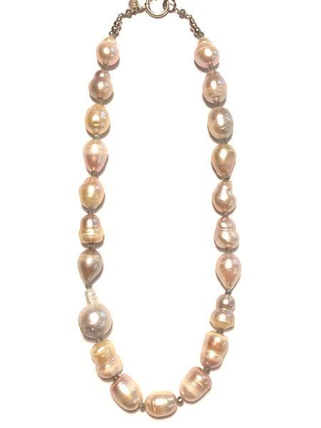 Solid Design Studios Peach Freshwater Pearl Necklace With Labradorite