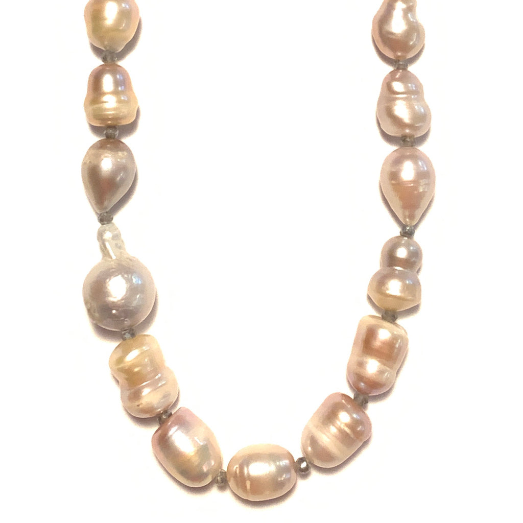 Peach Freshwater Pearl Necklace With Labradorite