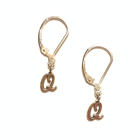 Solid Design Studios Initial Earrings – Q – Sterling Silver